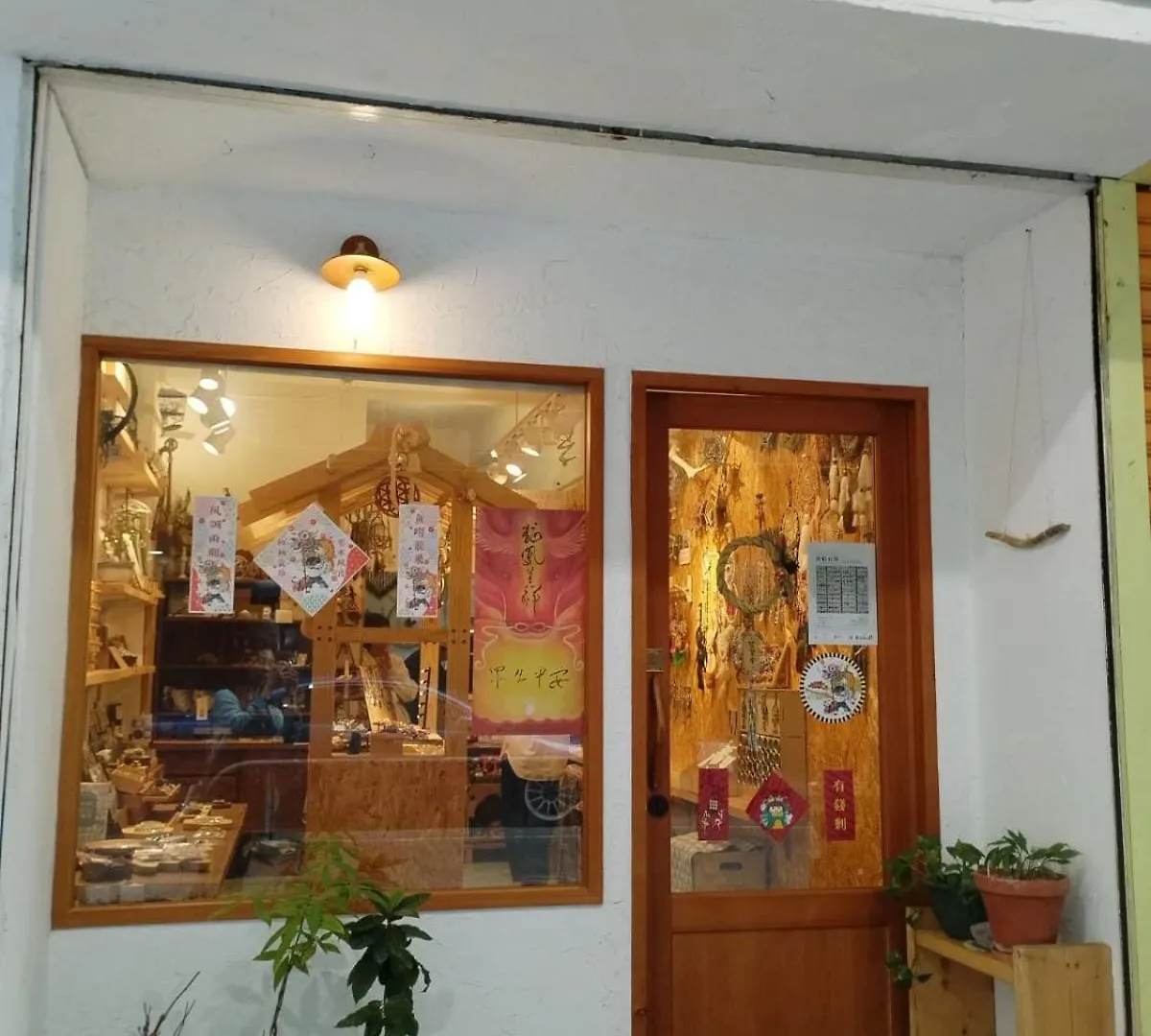 Spacious And Comfortable Full Bathroom Kitchenette Fridge Washing Machine Dedicated Work Area Near Austin Mtr Station Hong Kong Apartment